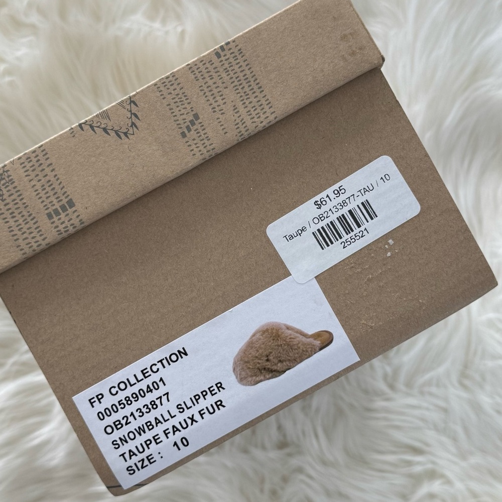 Free People Snowball Slipper - NEW - Picture 4 of 4